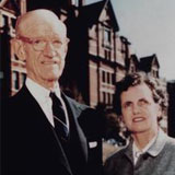 Dr. Caroline Bedell Thomas with her Dr. Henry M. Thomas Jr. outside of the Johns Hopkins University